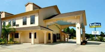 Regency Inn & Suites