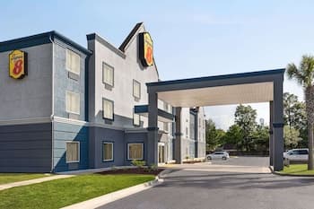 Super 8 by Wyndham Savannah