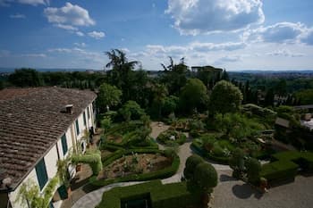 Villa Scacciapensieri Boutique Hotel