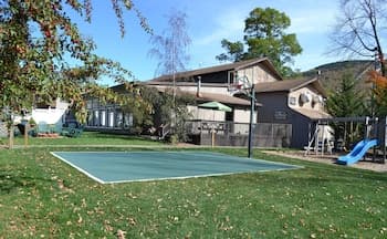 The Kancamagus Lodge