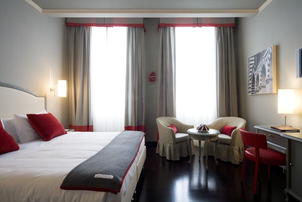 Hotel Rosso 23