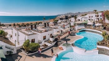 Apartamentos La Moraña