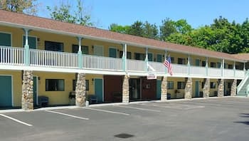 Magnuson Hotel Hampton NH