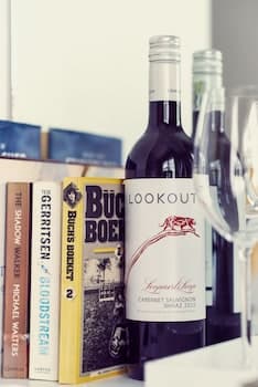 Corner House Residence