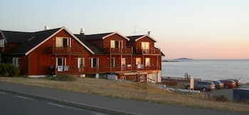Byxelkroks Marina Sea Resort