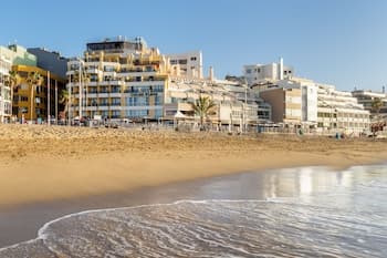 Apartamentos Colón Playa