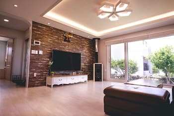 Private Family Homestay - Farm Square