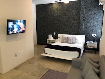 Downtown Suites Cancun