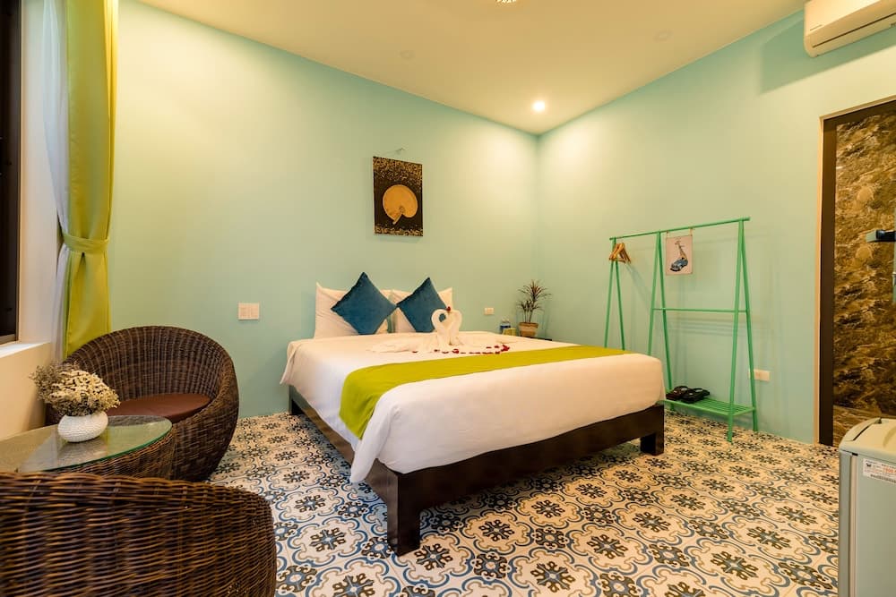 Sunny Riverside Homestay