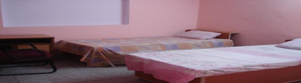 Room Maangta 281 Ashok Vihar