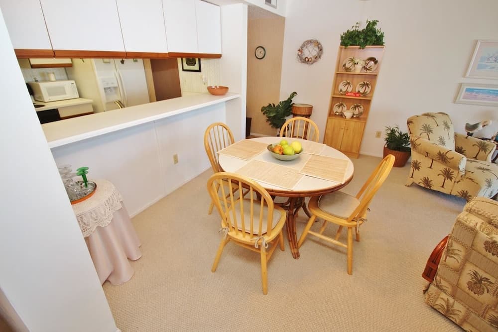 The Smyrna Beach Club 208A Apartment 1