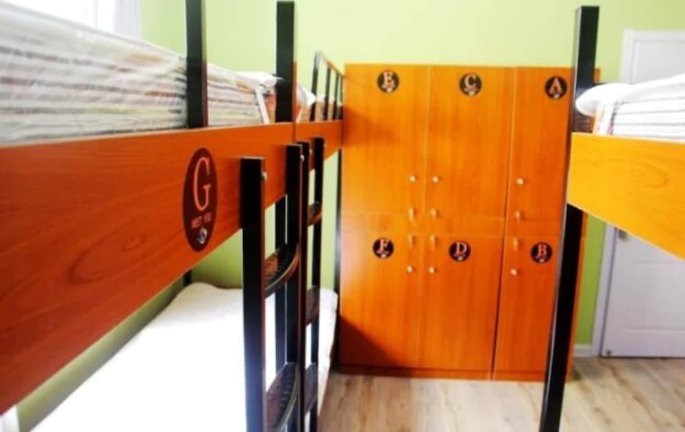 Meet int'l Youth Hostel Zhejiang Rd