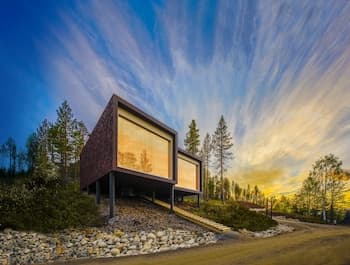 Arctic TreeHouse Hotel