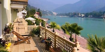 Yog Niketan by Sanskriti