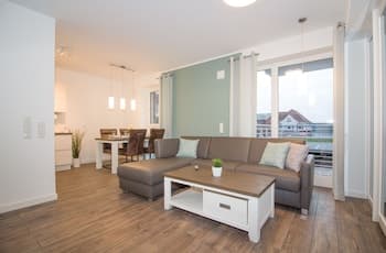 Wohnen am Yachthafen W25