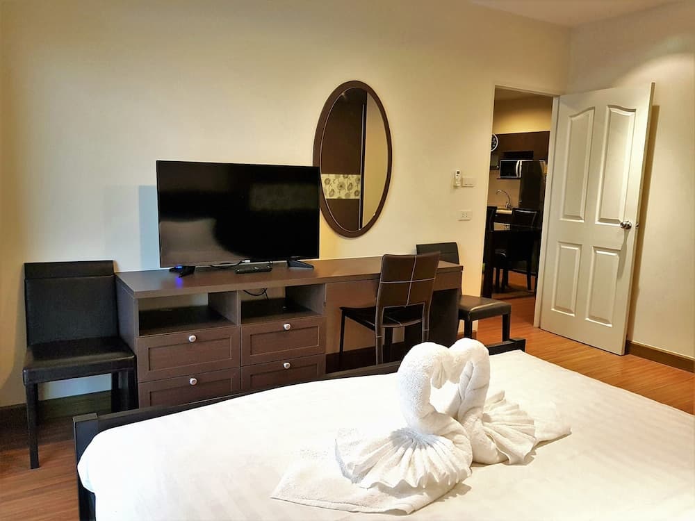 Phuket Villa 1 Patong Beach by PHR