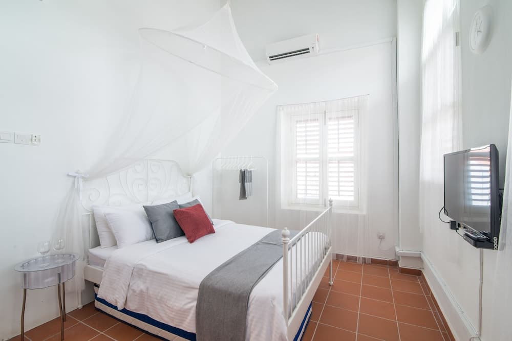 Garden Of Eden Houses