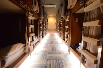 Kumamoto Capsule Hotel - Hostel, Caters to Men