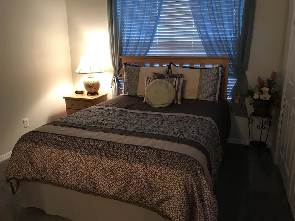 4BR 3BA Home in Emerald Island Resort by CV-8540