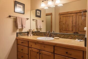 Bozeman - The Legends Chalet