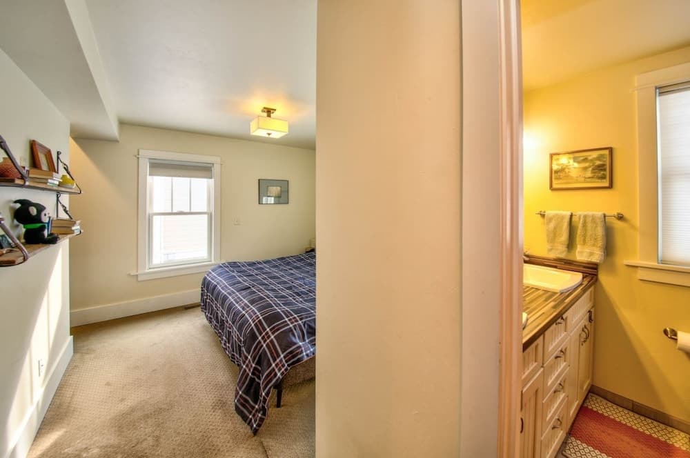 Bozeman - Cozy Downtown Hideaway