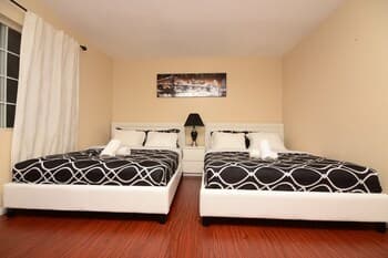 Hollywood Luxury Double bedrooms