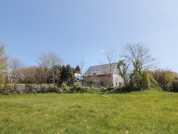 Northlands Country Cottage With Hot Tub