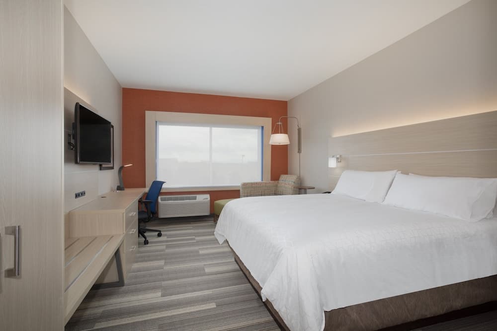 Holiday Inn Express & Suites Denver Ne - Brighton by IHG