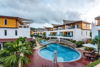 AP Grand Residence by Lofty