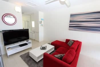 1 Bright Point Apartment 1402