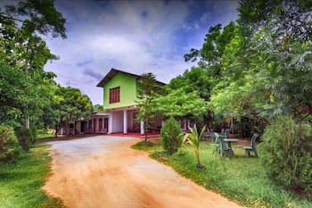 Jayaru Guest House