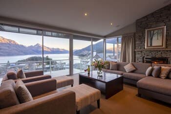 13 Poole Lane by Staysouth