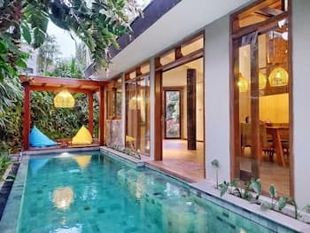 Villa 4 Kamar Klub Bunga Resort No.8