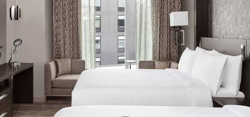 Envue, Autograph Collection