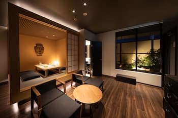 Konjaku-So Dotonbori Garden SPA Stay