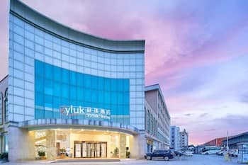 Vyluk Baiyun International Airport Hotel