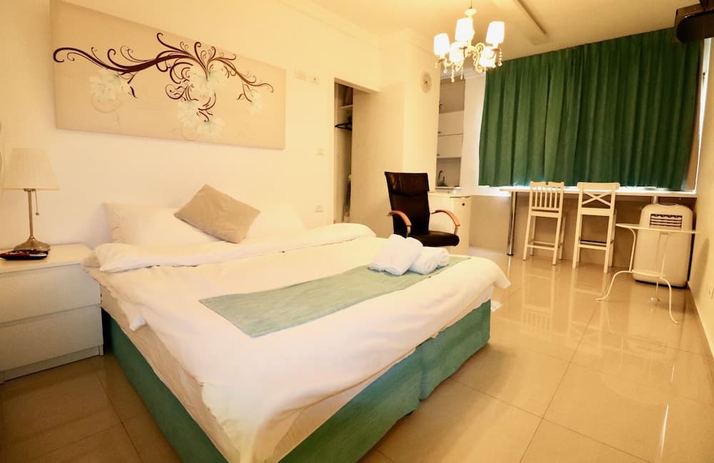 Jerusalem Center Apartments