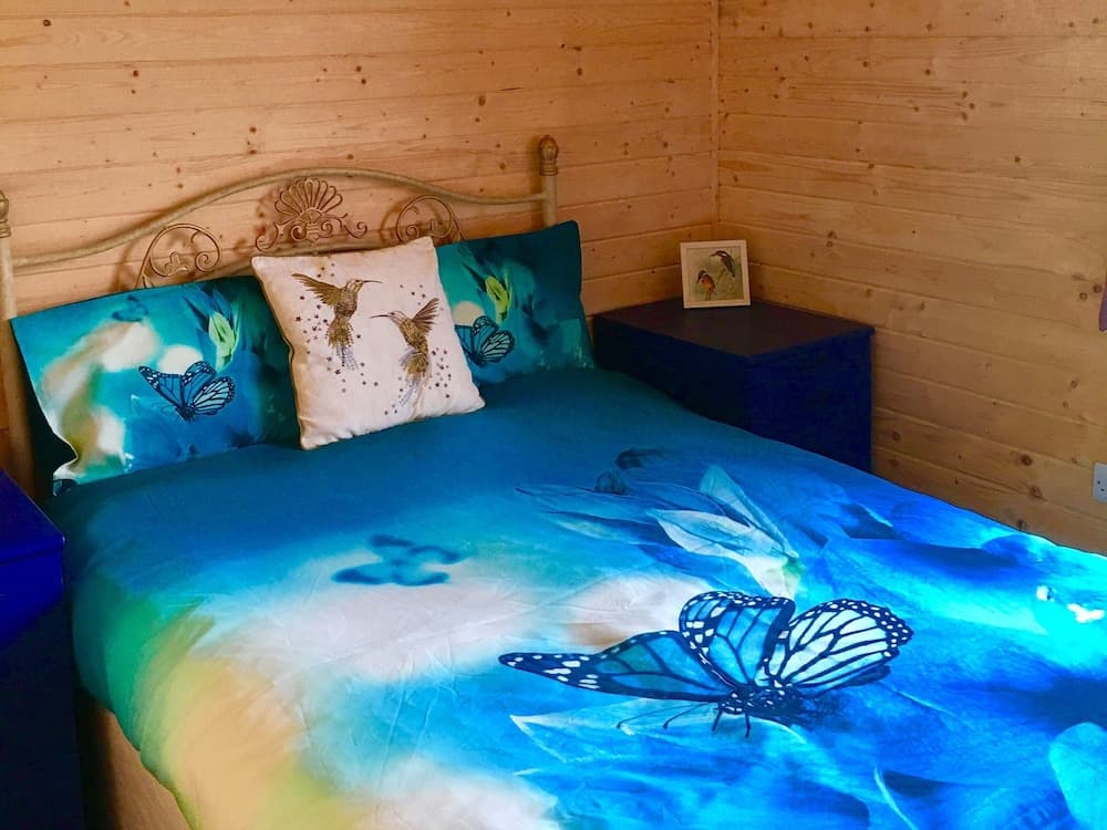 Lakeside Fishing Lodges