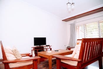 Lush Gardens Apartment 1