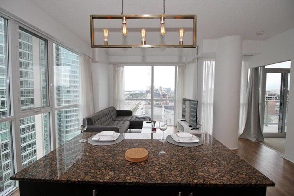 Executive 2 Bedroom Condo Across CN Tower