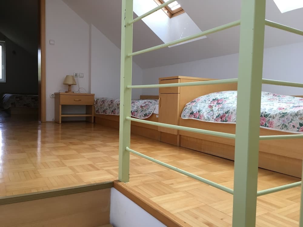 J-Max apartments and glamping houses