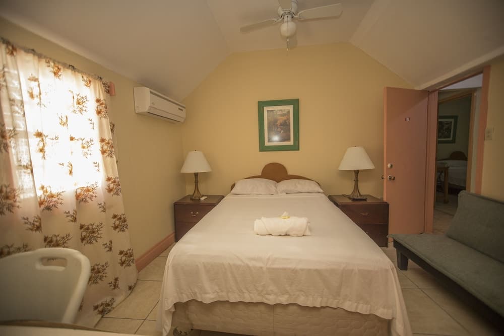 Glimbaro's Guest House