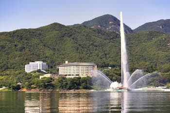 Cheongpung Resort Lake Hotel