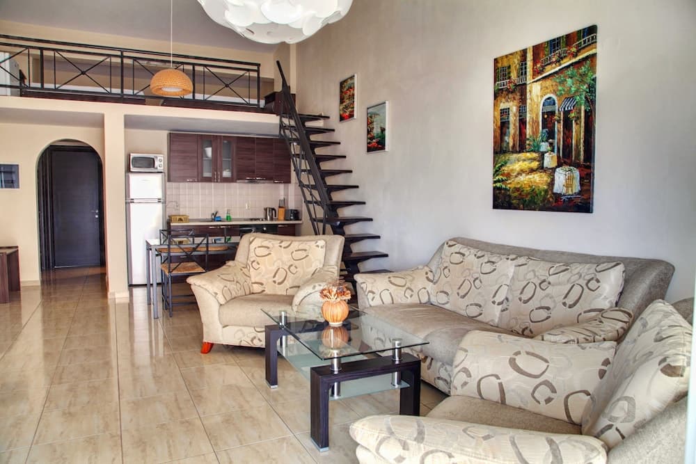 StayInn Bellevue Apartments