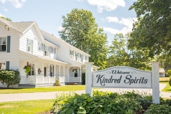 Kindred Spirits Inn & Cottages