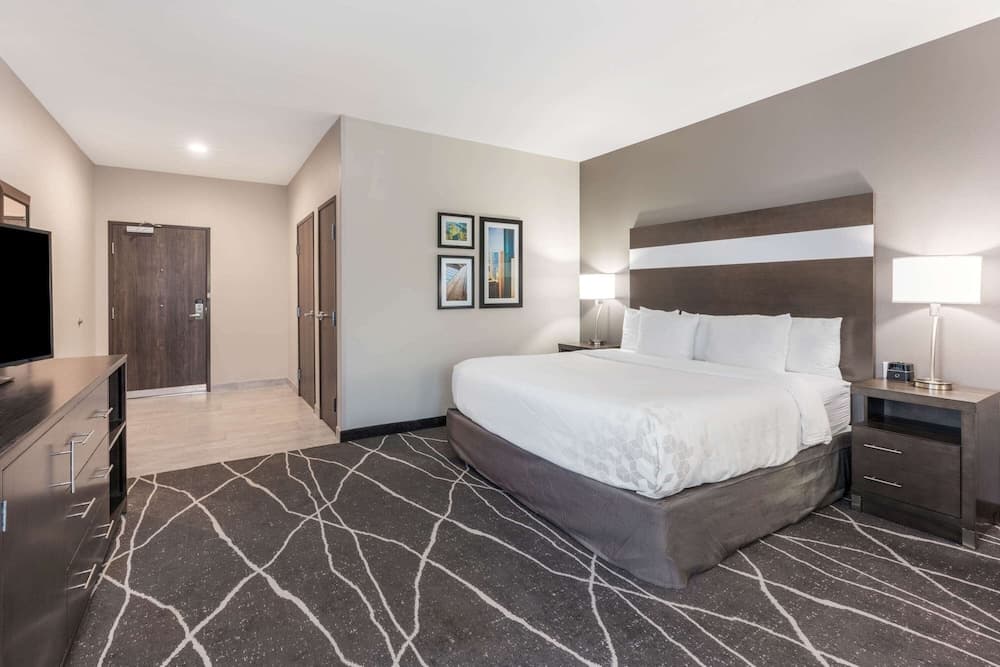 La Quinta Inn and Suites by Wyndham Houston Spring South