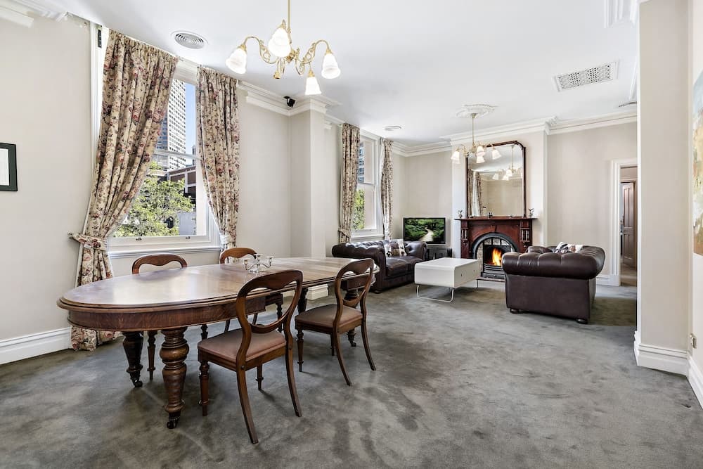 Hanna, 4BDR Melbourne Apartment