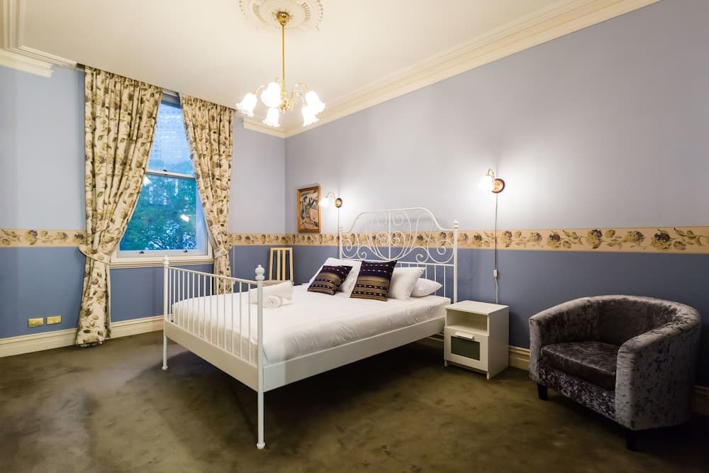 Hanna, 4BDR Melbourne Apartment