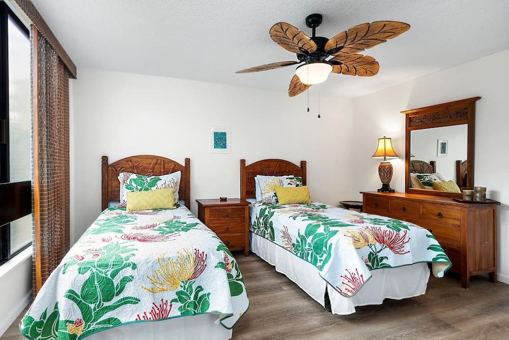 Keauhou Kona Surf & Racquet Club #5-202