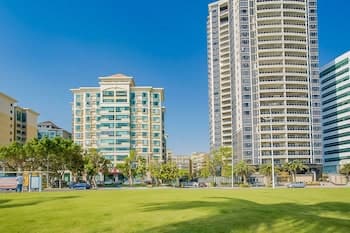 Locals Boutique Apartment Jiuzhou Port.2